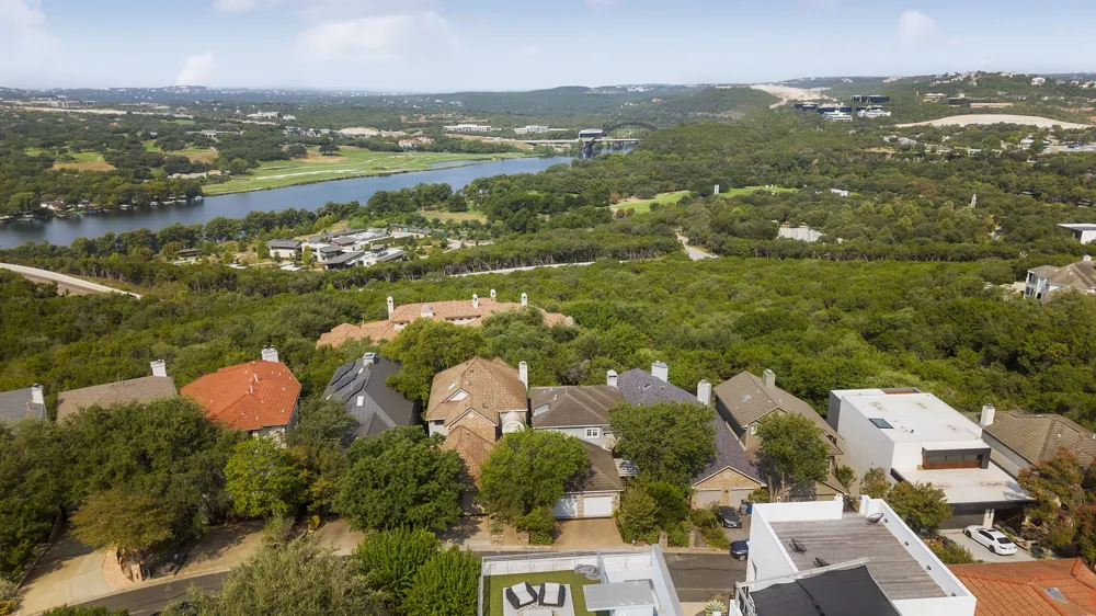 5914 West Place Austin, TX 78731