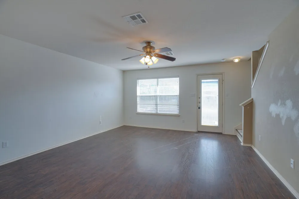 1512 Davis Mountain Loop Cedar Park, TX 78613