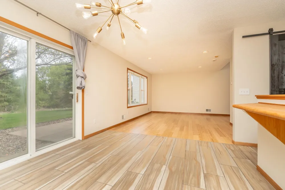 15570 Finch Avenue Apple Valley, MN 55124