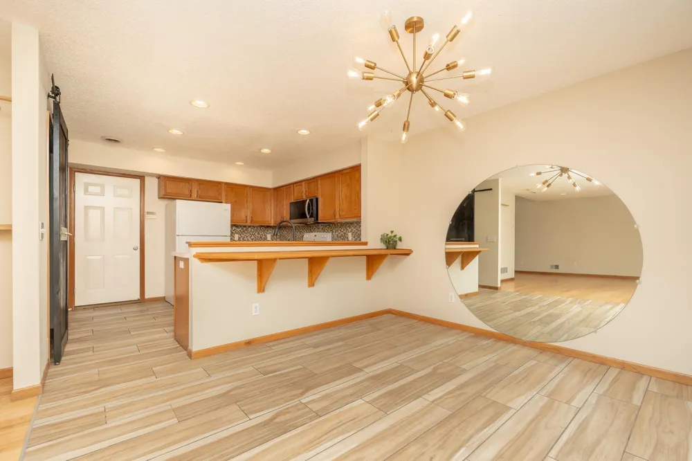 15570 Finch Avenue Apple Valley, MN 55124