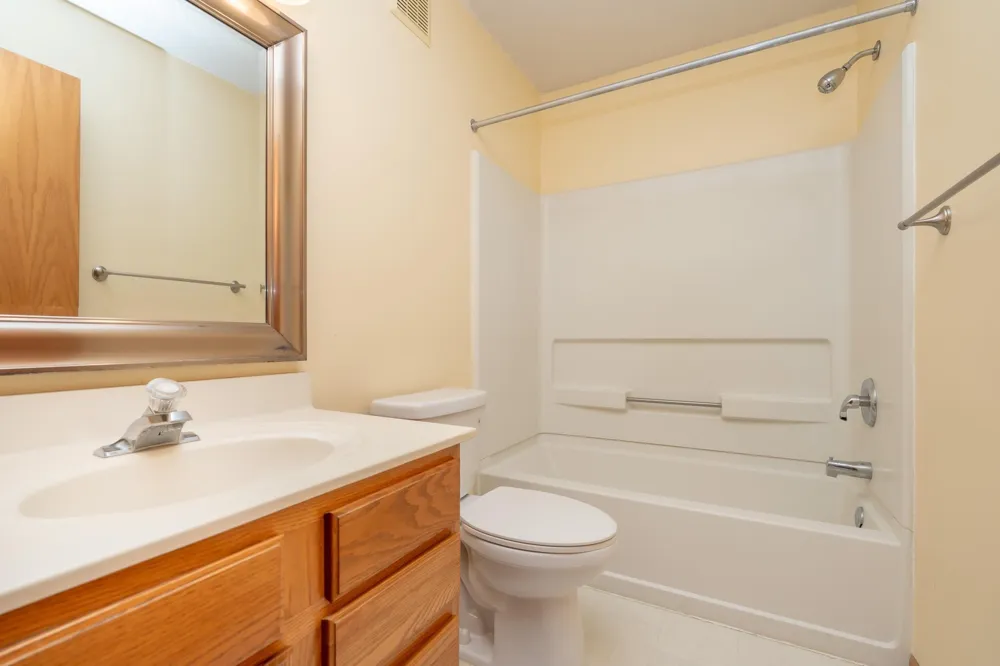 15570 Finch Avenue Apple Valley, MN 55124