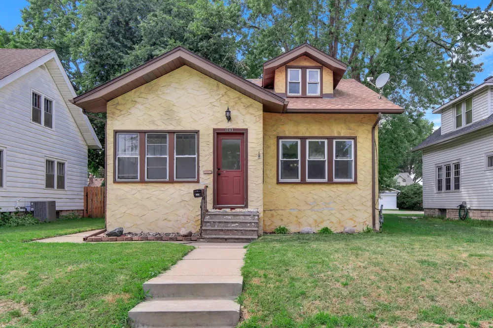 1283 Rice Street Saint Paul, MN 55117