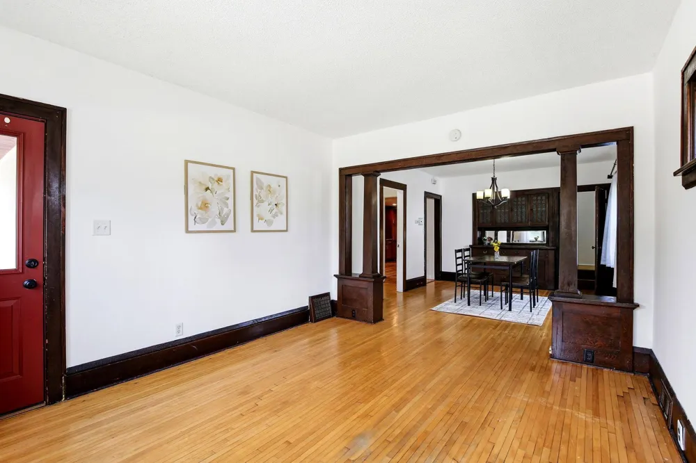 1283 Rice Street Saint Paul, MN 55117