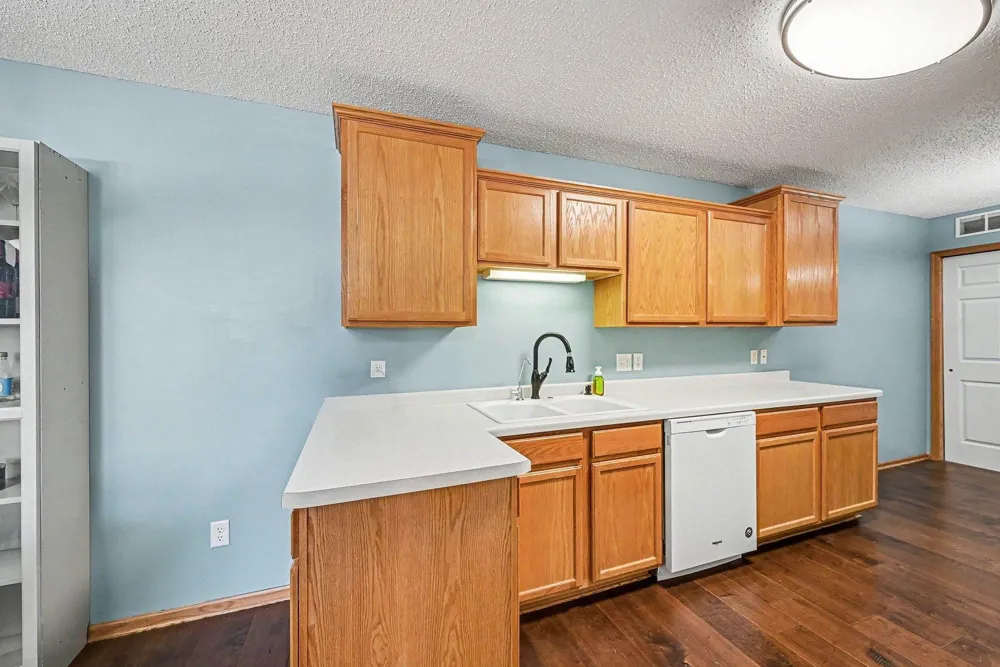 5443 Brewer Lane Inver Grove Heights, MN 55076