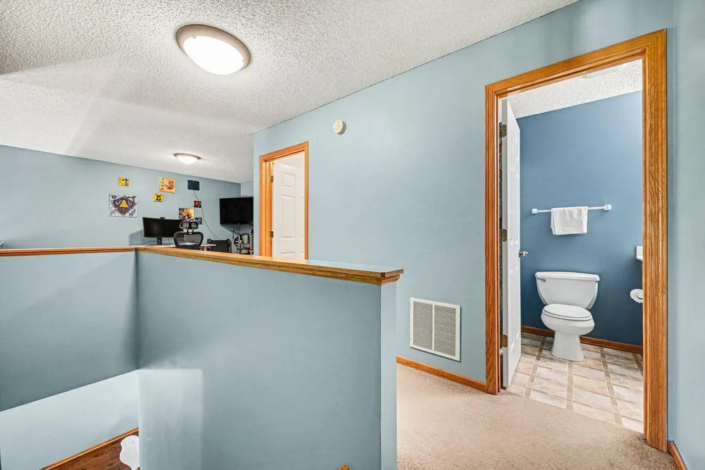 5443 Brewer Lane Inver Grove Heights, MN 55076