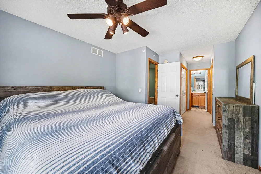 5443 Brewer Lane Inver Grove Heights, MN 55076