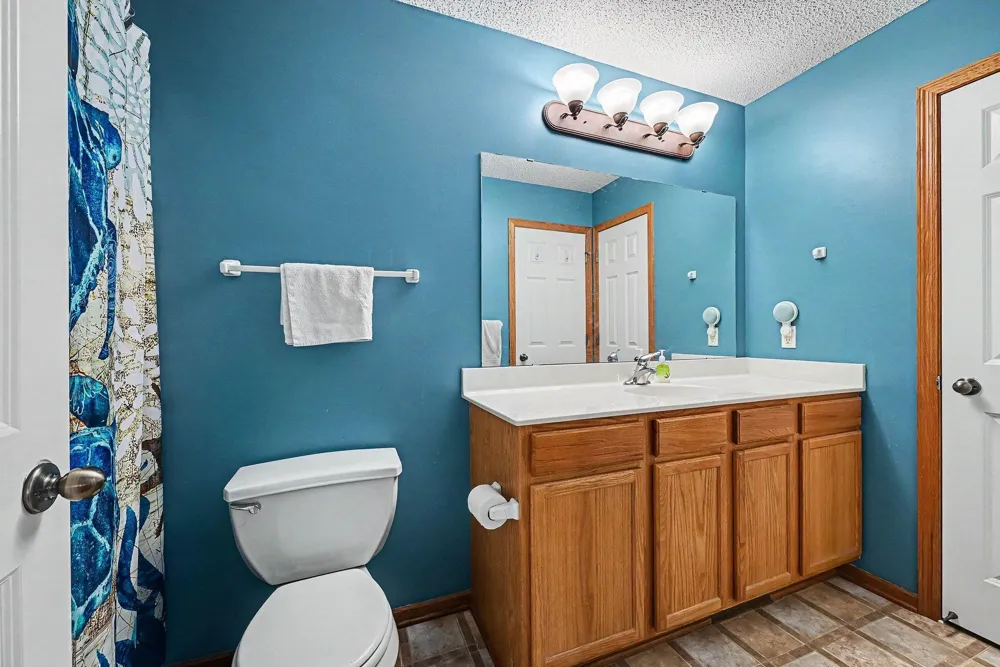 5443 Brewer Lane Inver Grove Heights, MN 55076