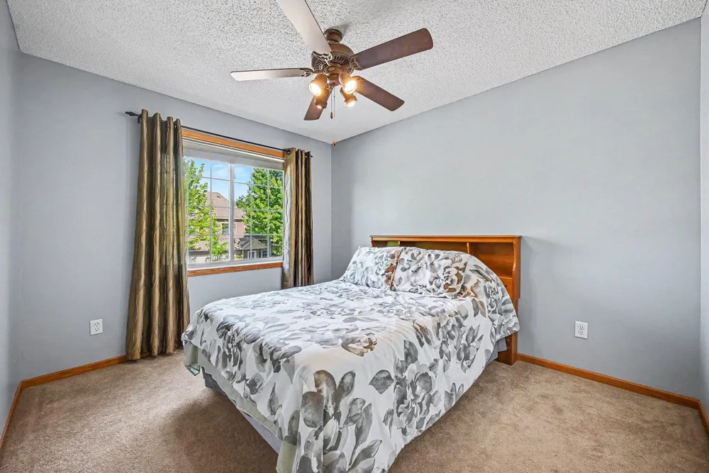 5443 Brewer Lane Inver Grove Heights, MN 55076
