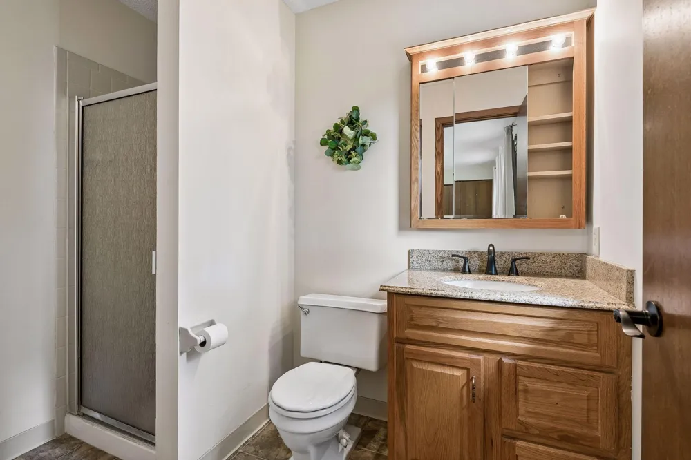 7840 W 100th Street Bloomington, MN 55438