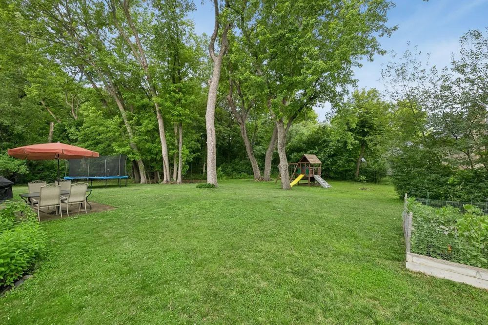 7840 W 100th Street Bloomington, MN 55438