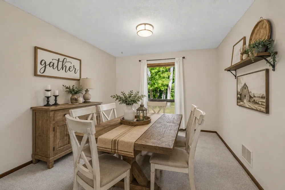 7840 W 100th Street Bloomington, MN 55438