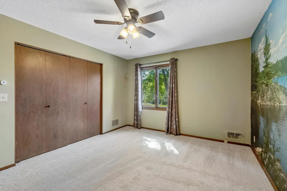 7840 W 100th Street Bloomington, MN 55438