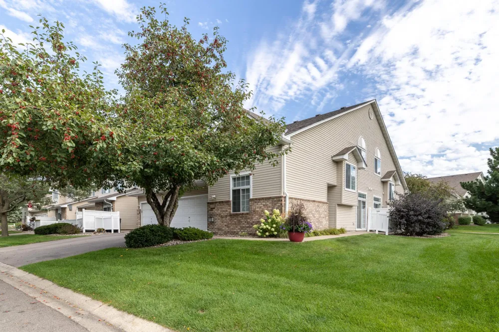 15573 Garnet Way #60 Apple Valley, MN 55124