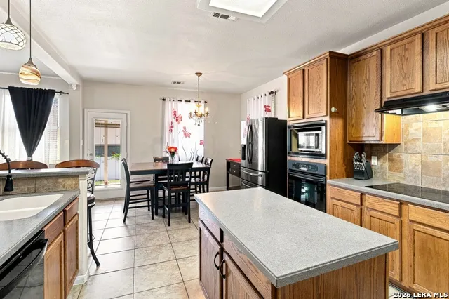 143 Still Brook Cibolo, TX 78108