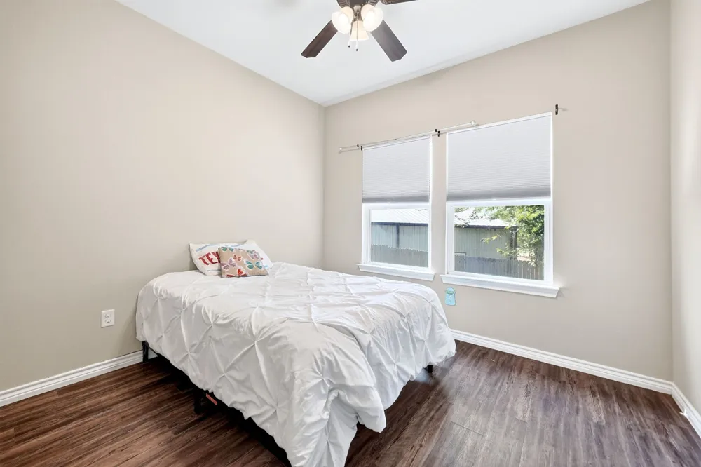 1007 Rebekah Drive Seven Points, TX 75143