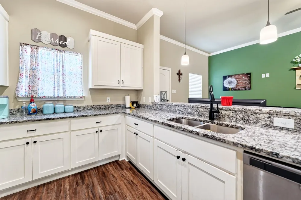 1007 Rebekah Drive Seven Points, TX 75143