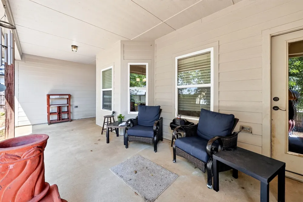 1007 Rebekah Drive Seven Points, TX 75143
