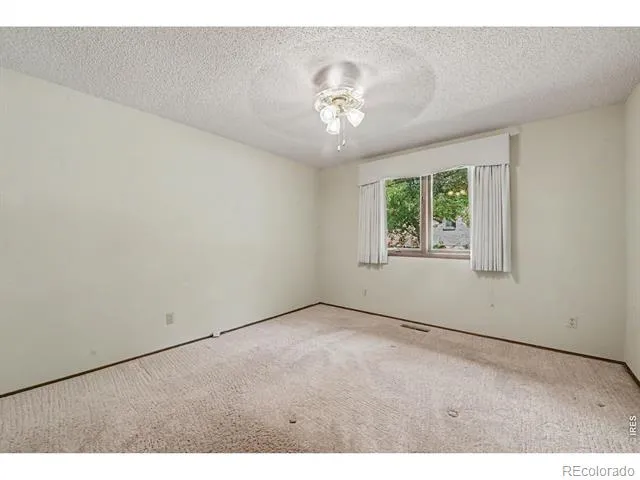 1100 Taft Avenue #5 Loveland, CO 80537