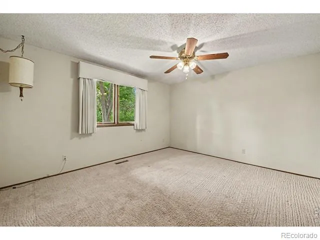 1100 Taft Avenue #5 Loveland, CO 80537