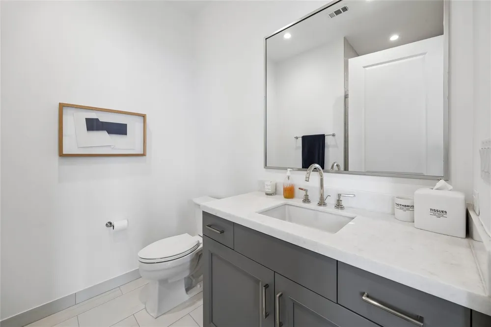 2325 Welch Street #601 Houston, TX 77019