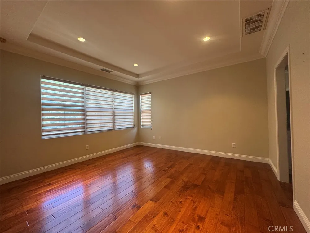 25 Loquat Irvine, CA 92618