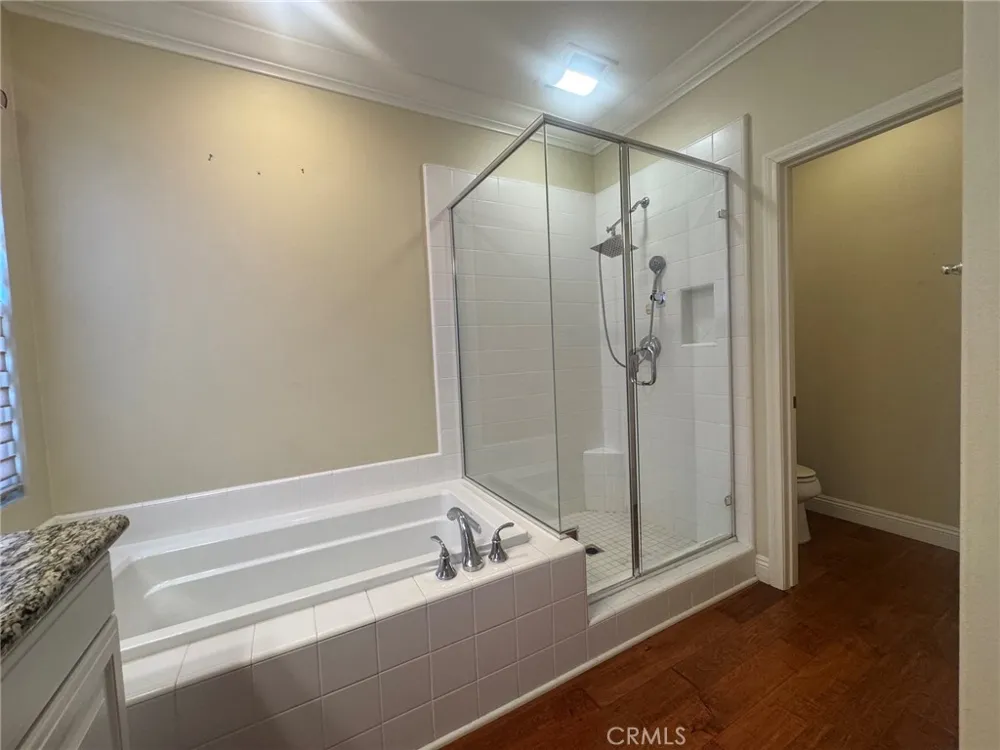 25 Loquat Irvine, CA 92618