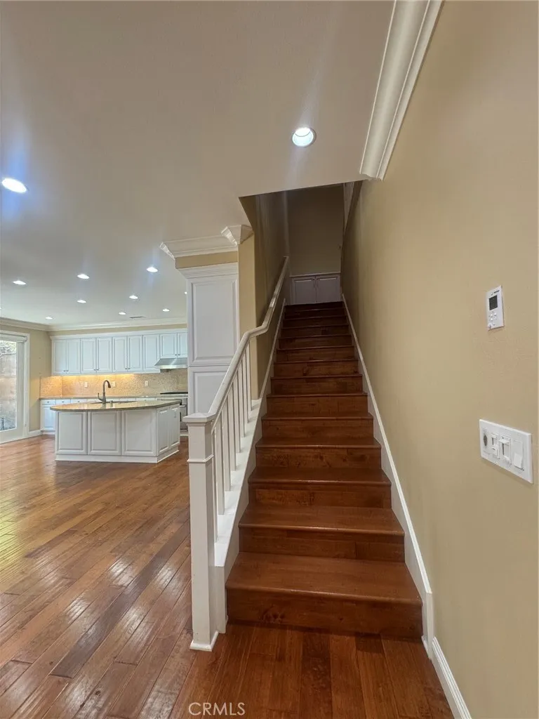 25 Loquat Irvine, CA 92618