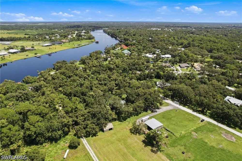 Rope Bend Drive Labelle, FL 33935