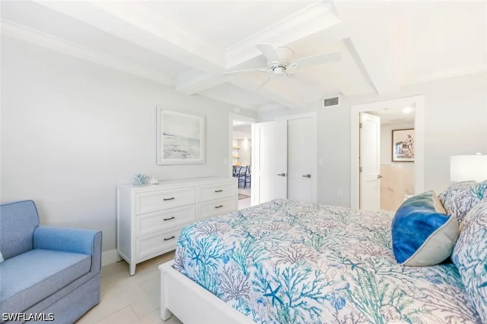 8th Avenue S #103 Naples, FL 34102