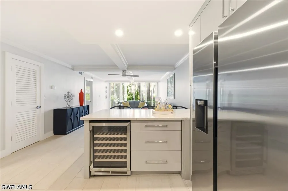 8th Avenue S #103 Naples, FL 34102