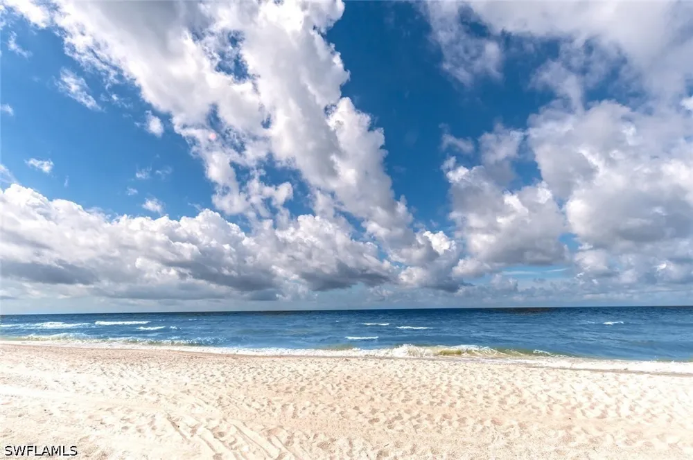 8th Avenue S #103 Naples, FL 34102