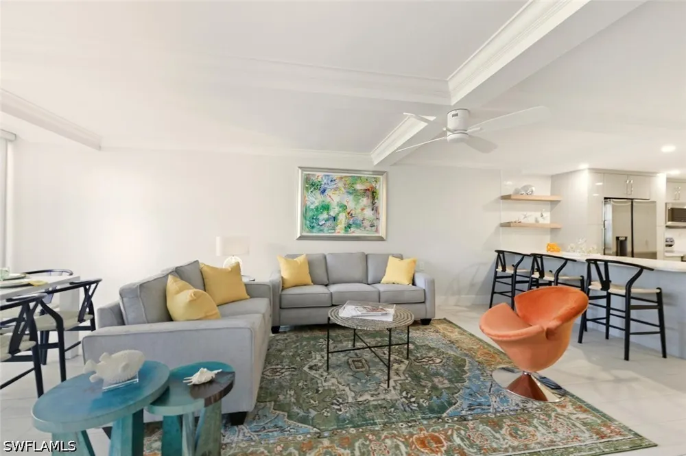 8th Avenue S #103 Naples, FL 34102