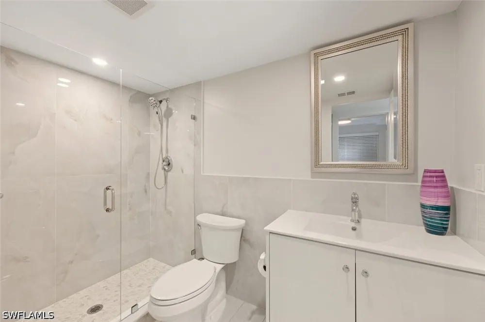 8th Avenue S #103 Naples, FL 34102