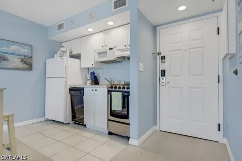 Estero Boulevard #906