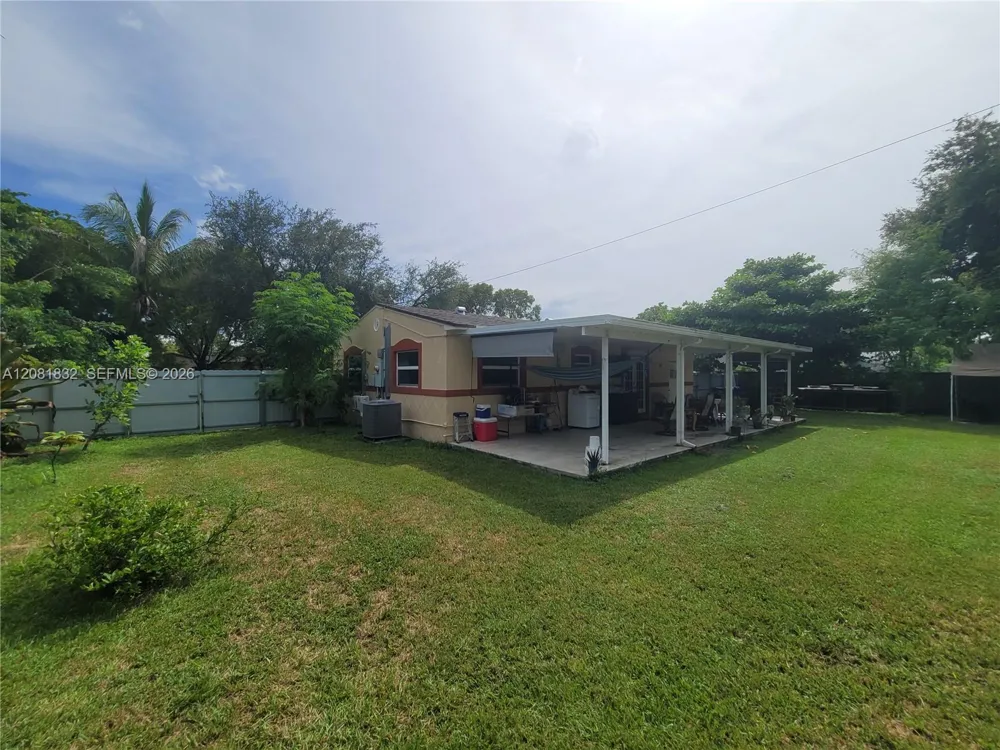 6131 Fletcher St Hollywood, FL 33023