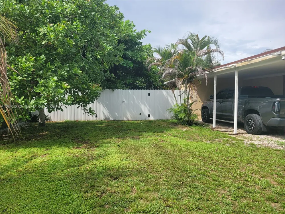6131 Fletcher St Hollywood, FL 33023