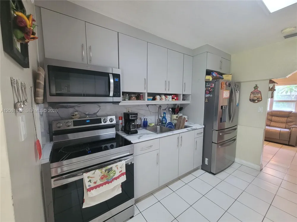 6131 Fletcher St Hollywood, FL 33023