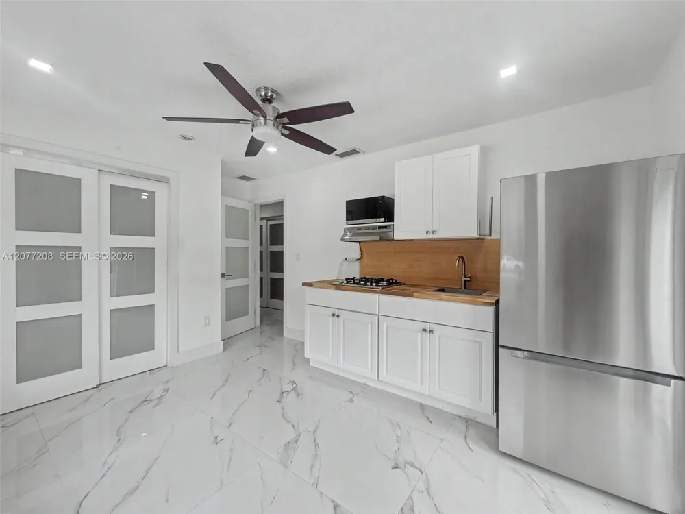 14111 SW 75th St Miami, FL 33183