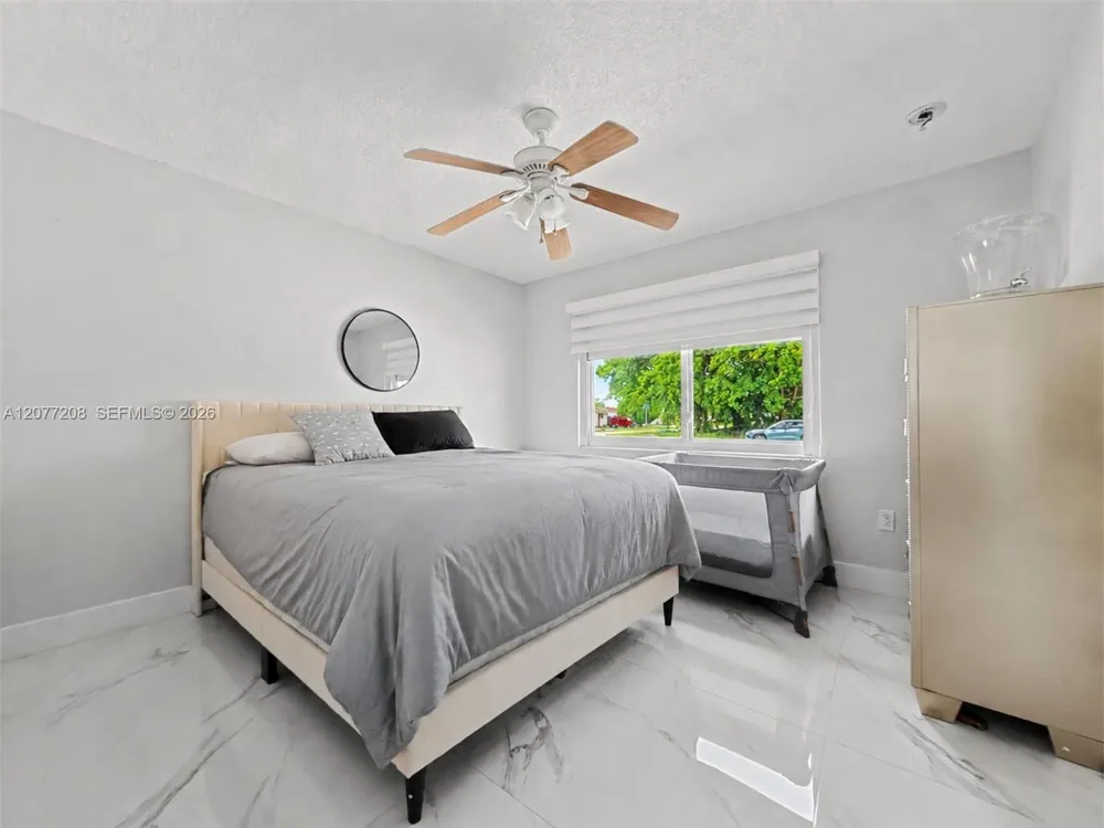 14111 SW 75th St Miami, FL 33183