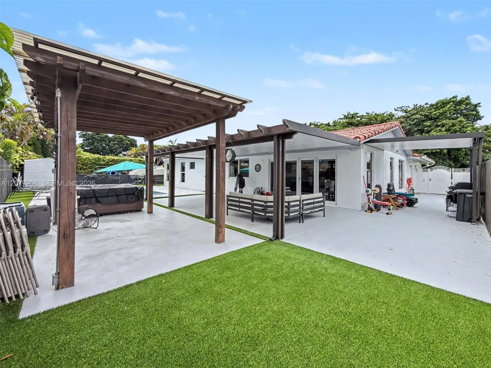 14111 SW 75th St Miami, FL 33183