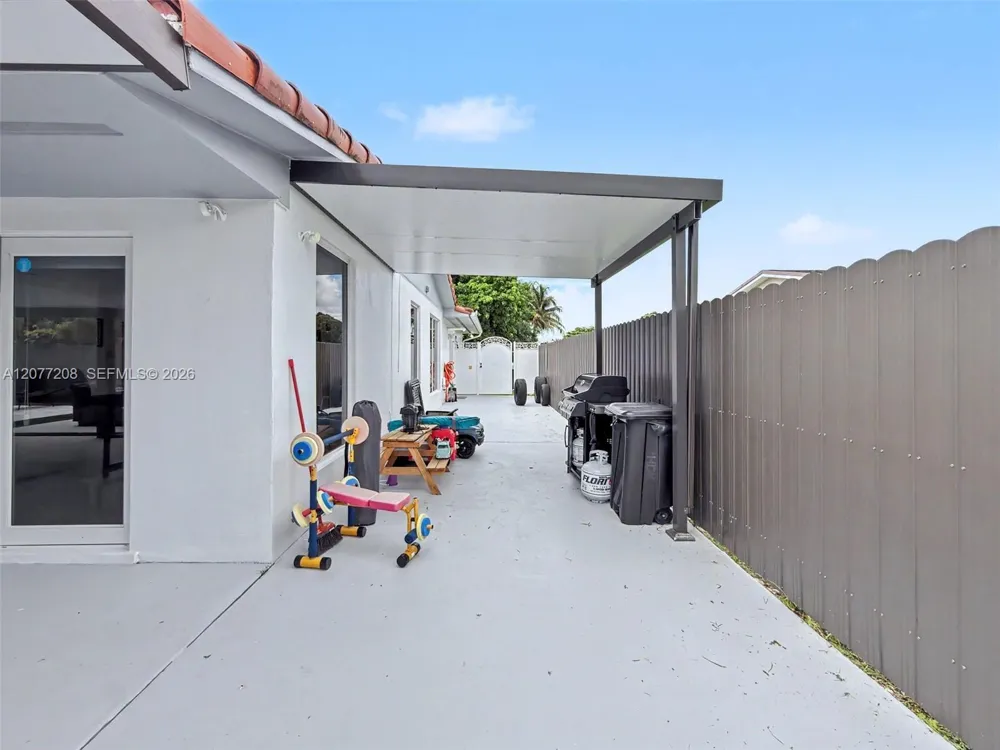 14111 SW 75th St Miami, FL 33183