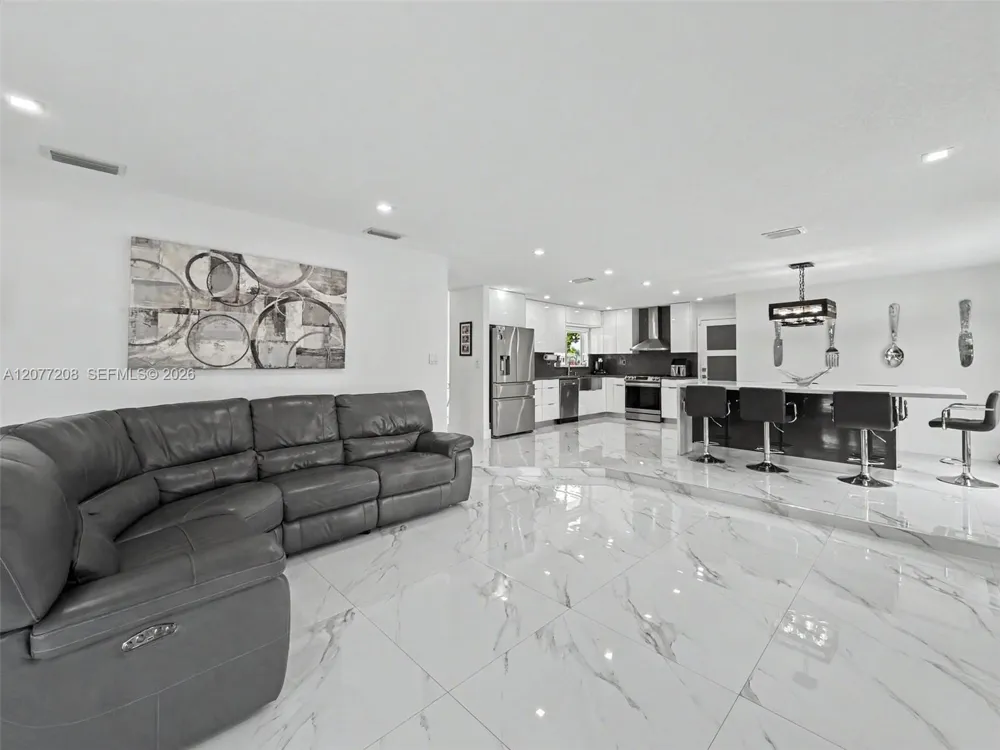 14111 SW 75th St Miami, FL 33183