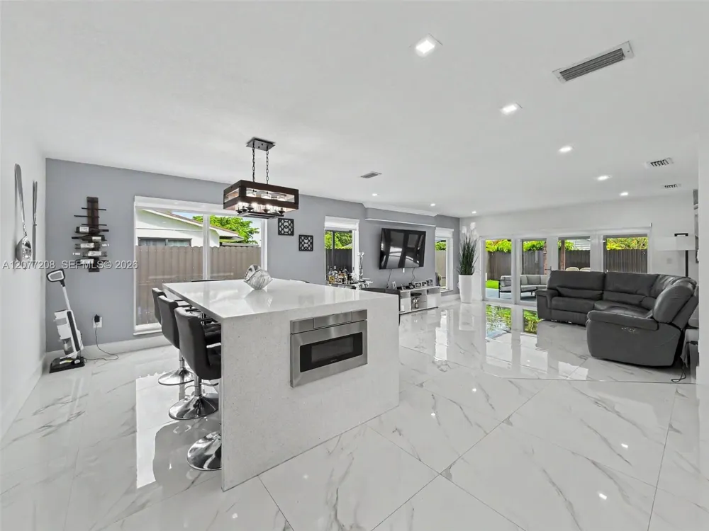 14111 SW 75th St Miami, FL 33183