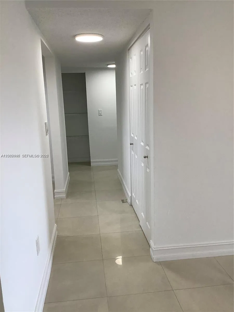 9359 Fontainebleau Blvd #F307 Miami, FL 33172