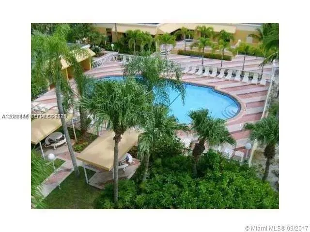 9359 Fontainebleau Blvd #F307 Miami, FL 33172