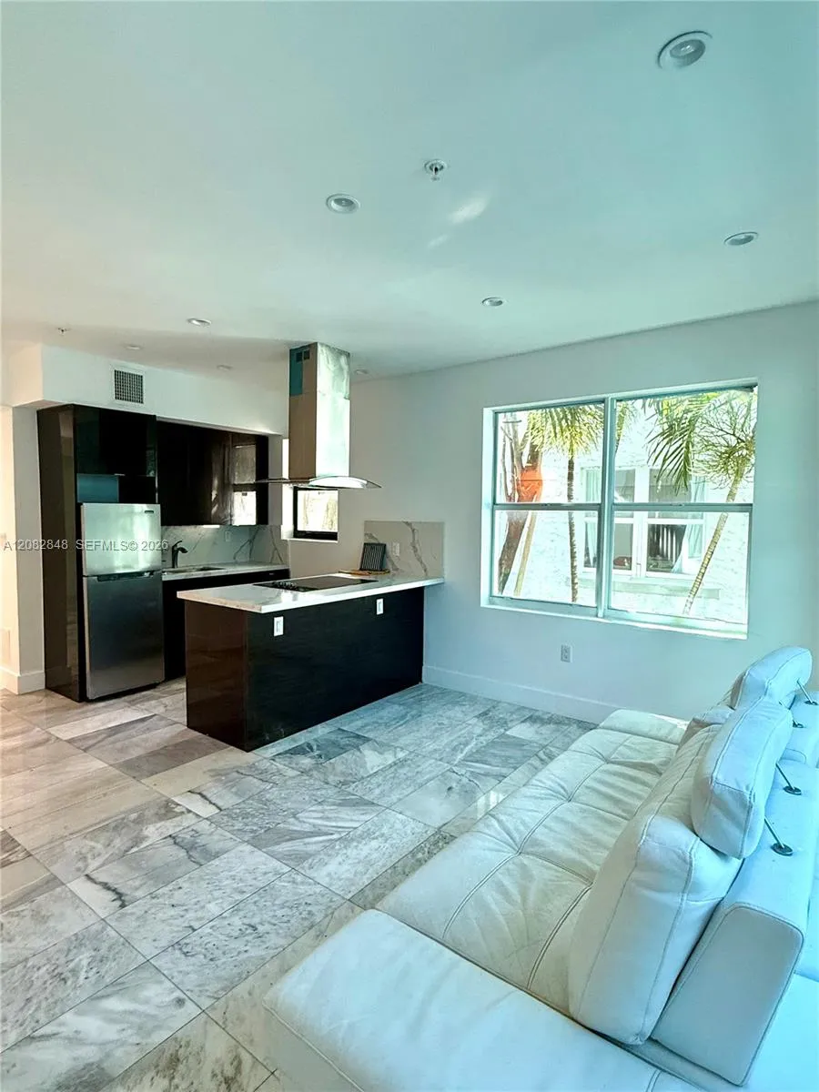 1560 Drexel Ave #107 Miami Beach, FL 33139