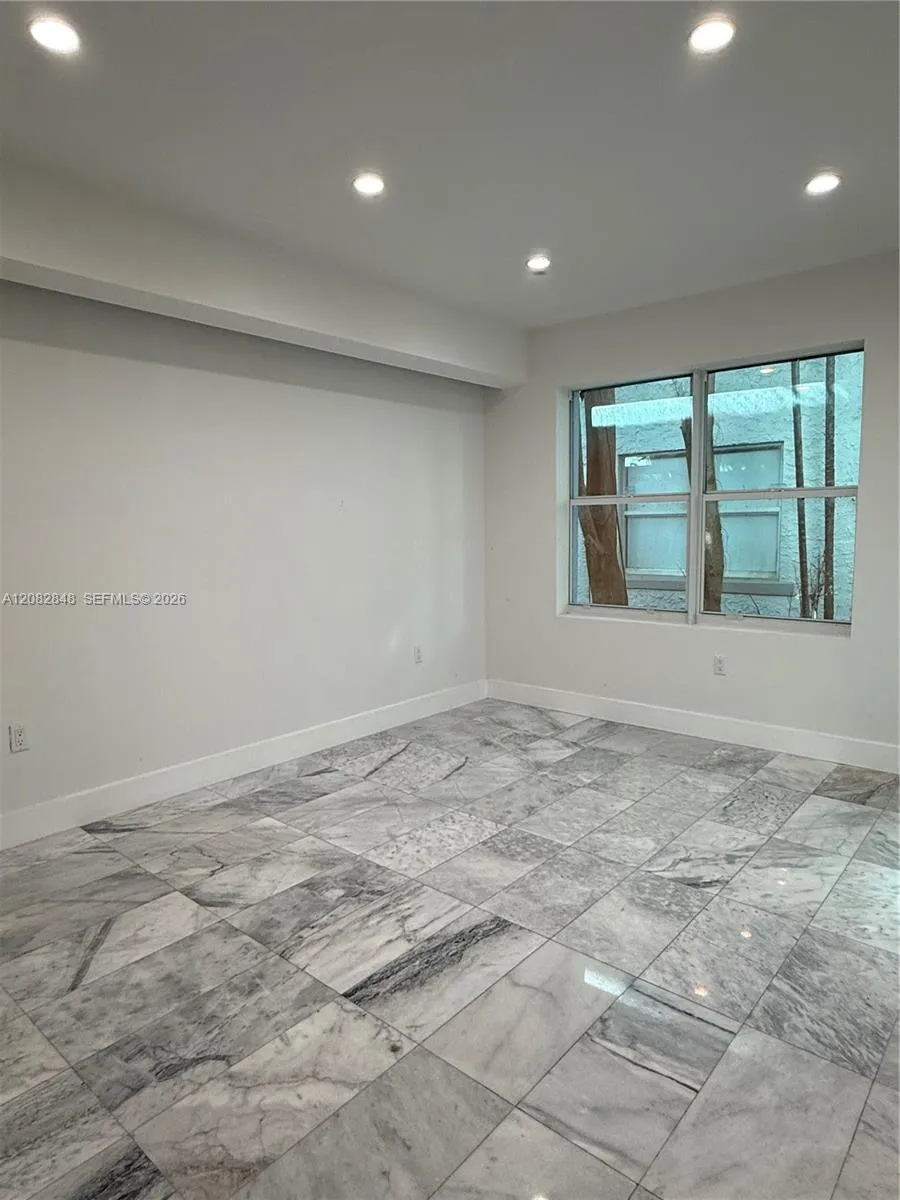 1560 Drexel Ave #107 Miami Beach, FL 33139