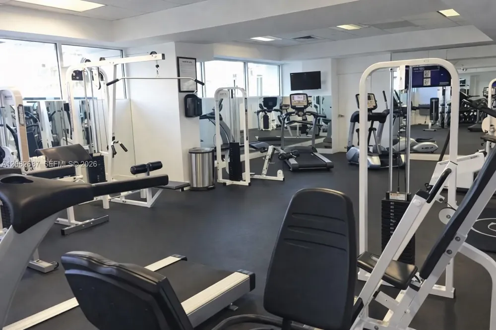 5900 Collins Ave #1405 Miami Beach, FL 33140