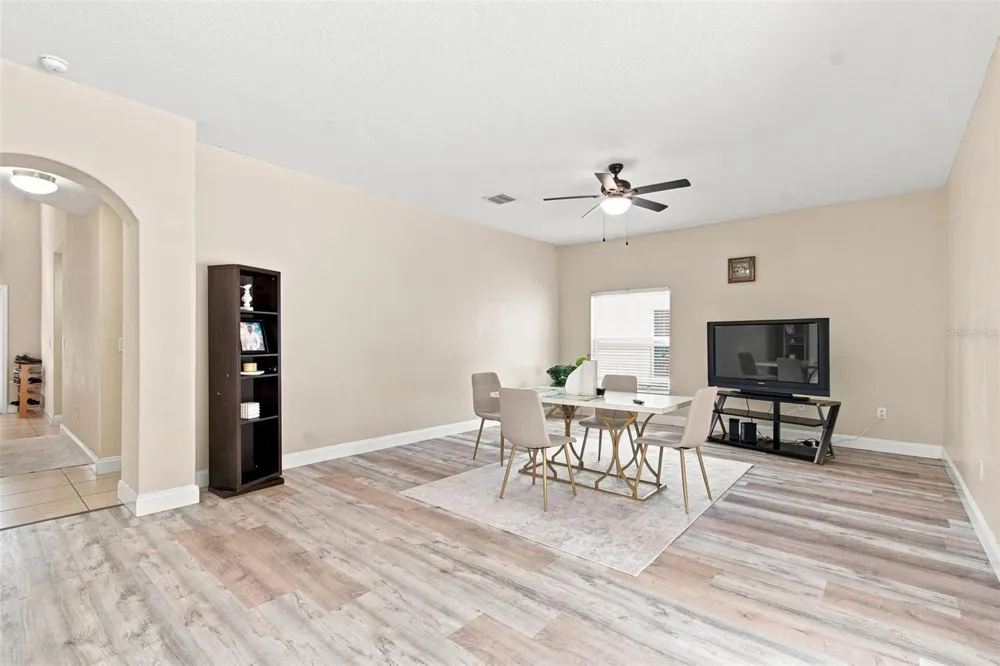 10637 LIBERTY BELL DRIVE Tampa, FL 33647