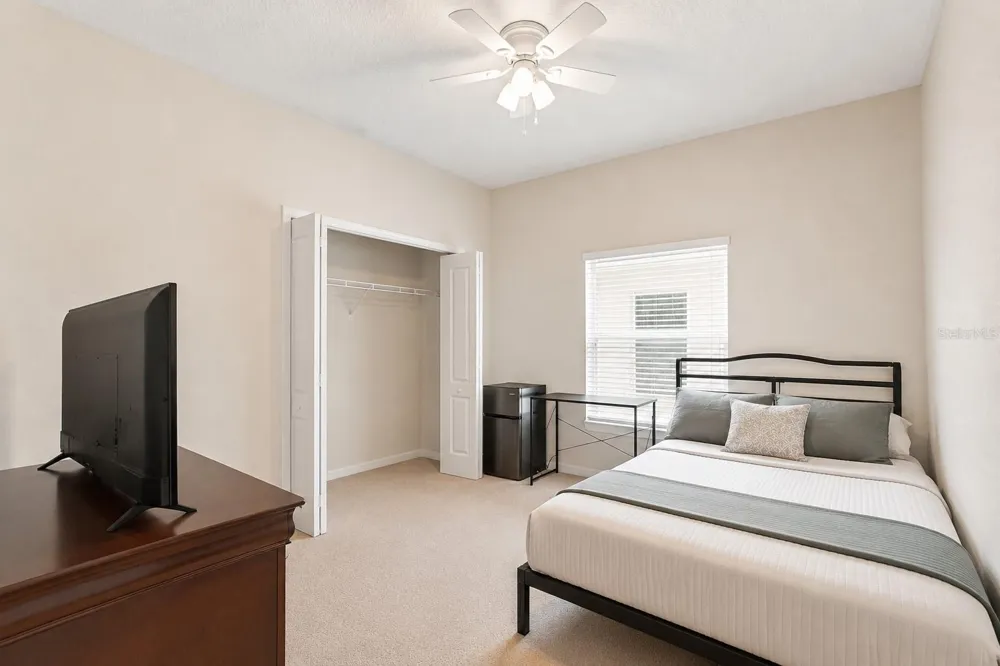10637 LIBERTY BELL DRIVE Tampa, FL 33647